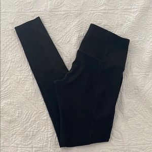 Black legging lace details